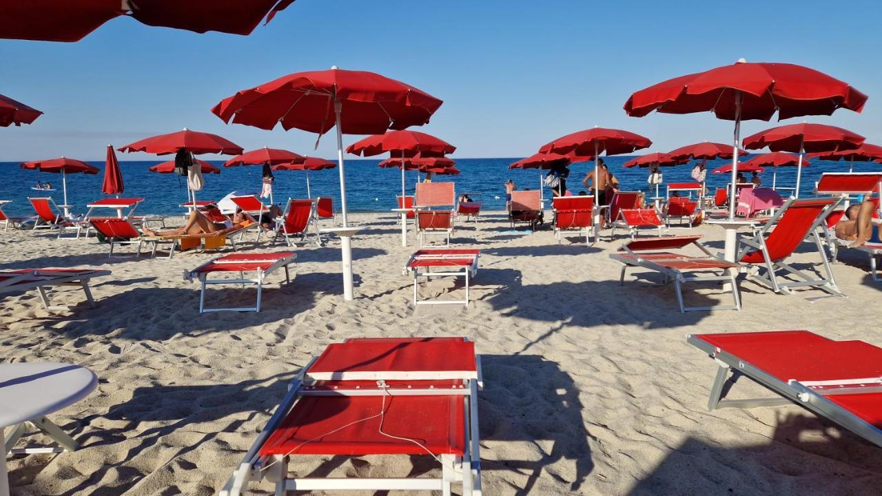 Nina'S House 2 A 300 Metri Dal Mare Apartment Santa Caterina Dello Ionio Marina ภายนอก รูปภาพ