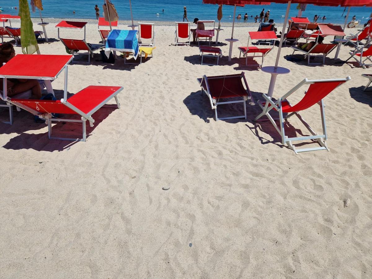 Nina'S House 2 A 300 Metri Dal Mare Apartment Santa Caterina Dello Ionio Marina ภายนอก รูปภาพ